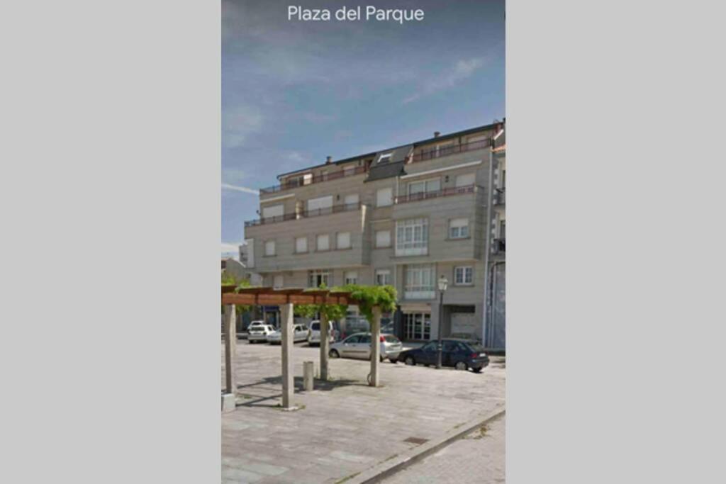 Apartamento Plaza Del Parque Vilanova de Arousa Exterior foto