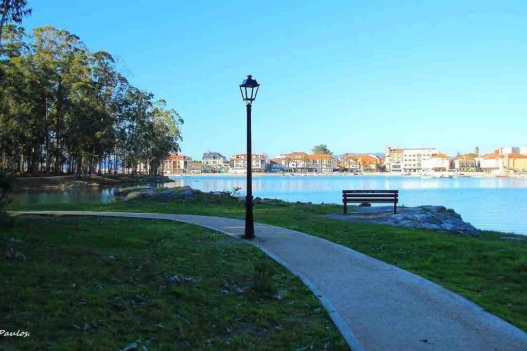Apartamento Plaza Del Parque Vilanova de Arousa Exterior foto